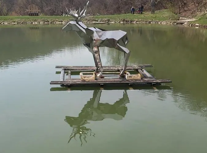 Tourist Center Momina Krepost Hotel 2*